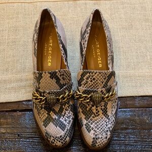 Kurt Geiger Snakeskin Loafers with Gold Chain size 39